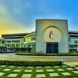 The Lalit 5* Чандигарх