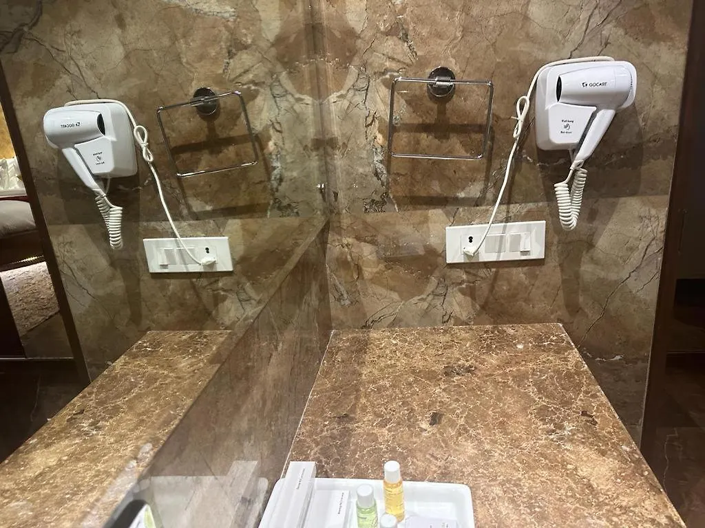 Airport Hotel Ramhan Palace Mahipalpur New Delhi