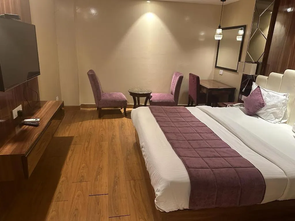 Airport Hotel Ramhan Palace Mahipalpur New Delhi