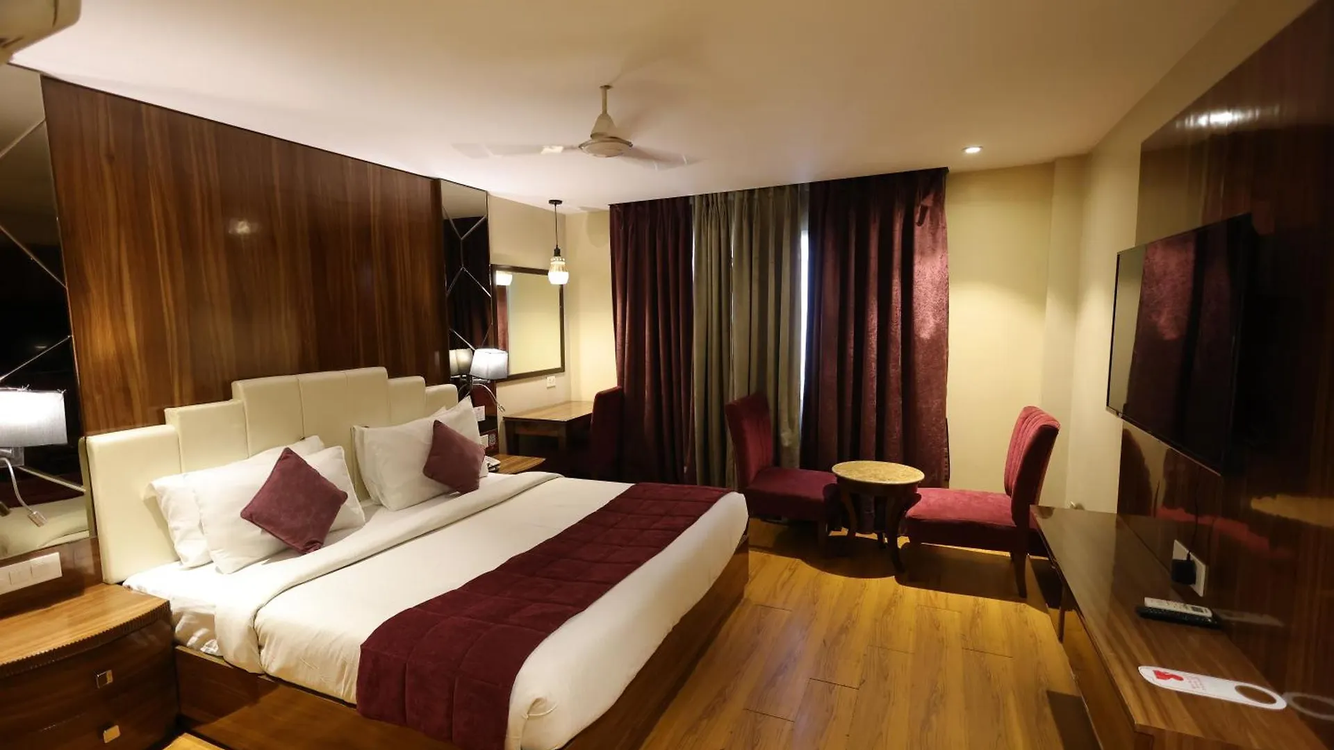Airport Hotel Ramhan Palace Mahipalpur New Delhi